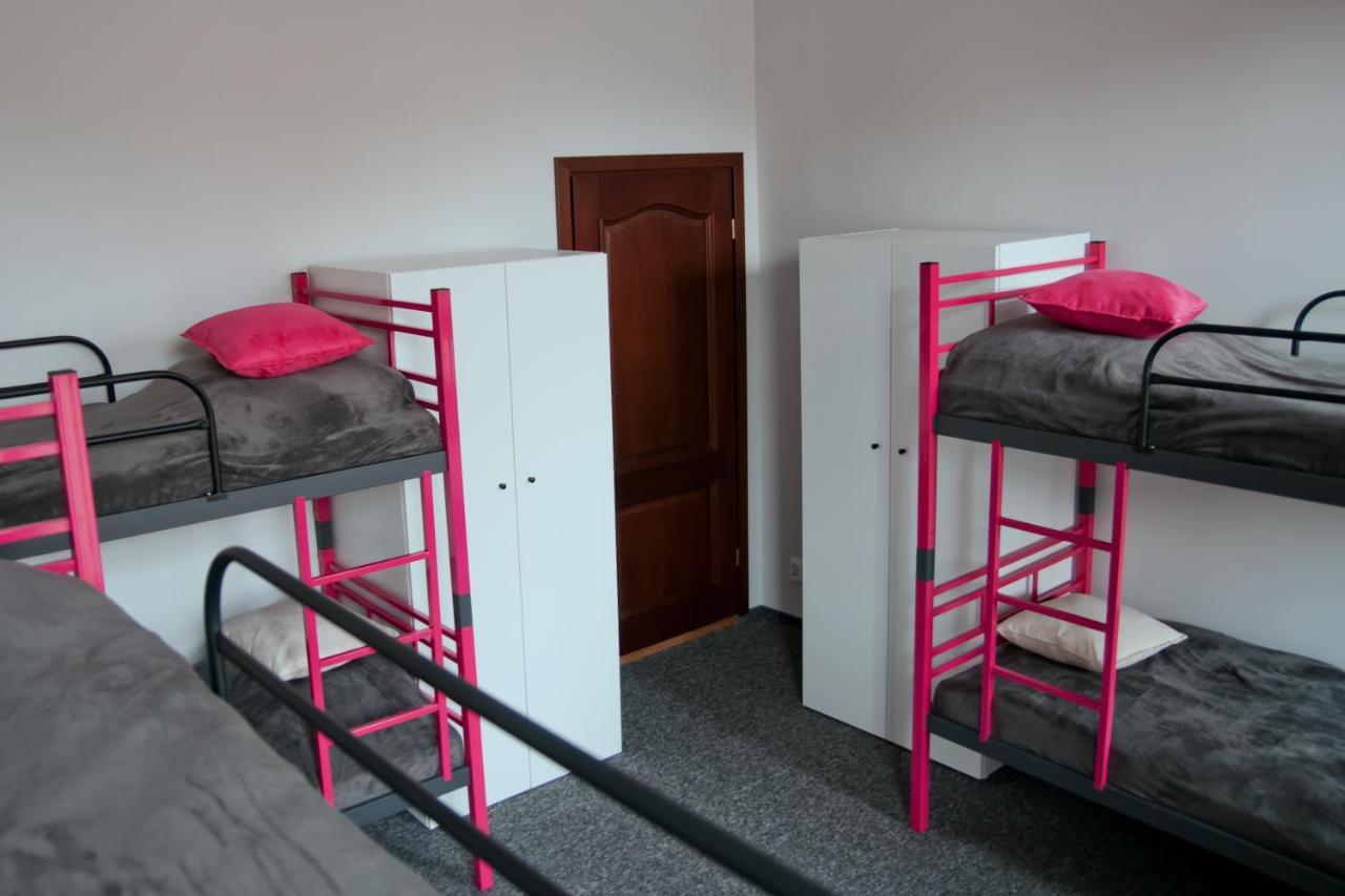 Rodmos Hostel ลูบลิน ภายนอก รูปภาพ