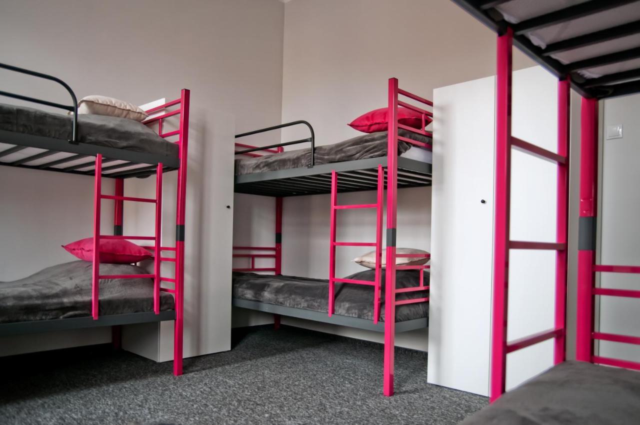 Rodmos Hostel ลูบลิน ภายนอก รูปภาพ