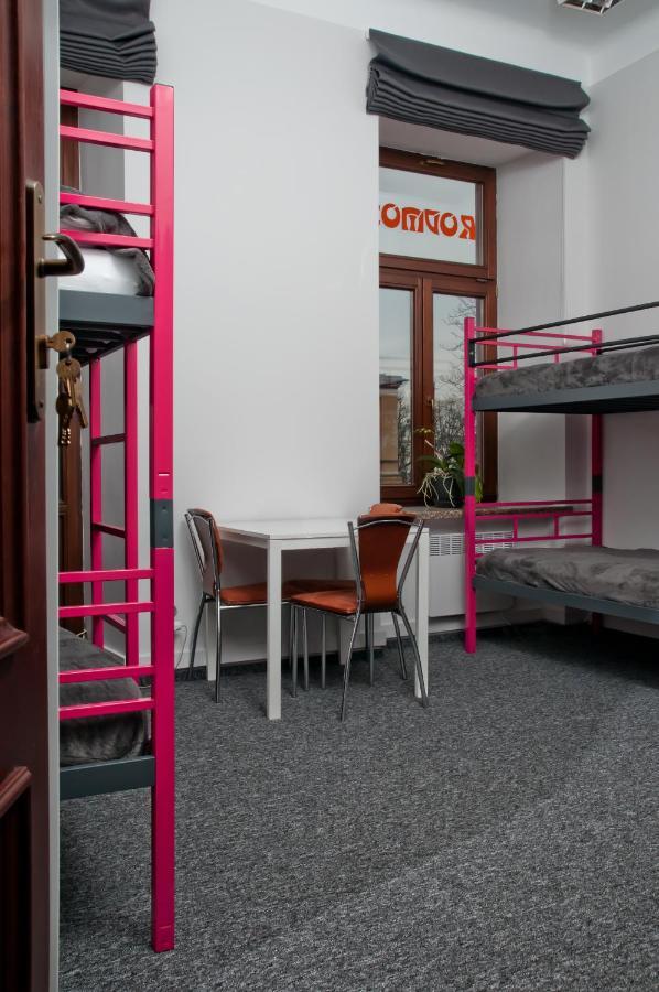 Rodmos Hostel ลูบลิน ภายนอก รูปภาพ