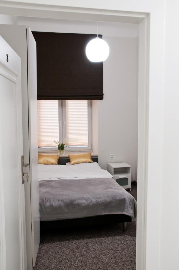 Rodmos Hostel ลูบลิน ภายนอก รูปภาพ