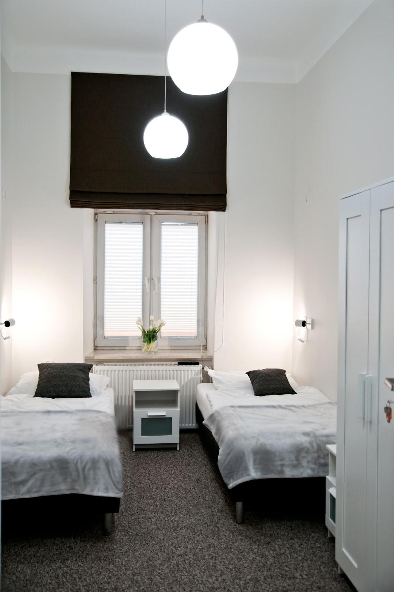Rodmos Hostel ลูบลิน ภายนอก รูปภาพ